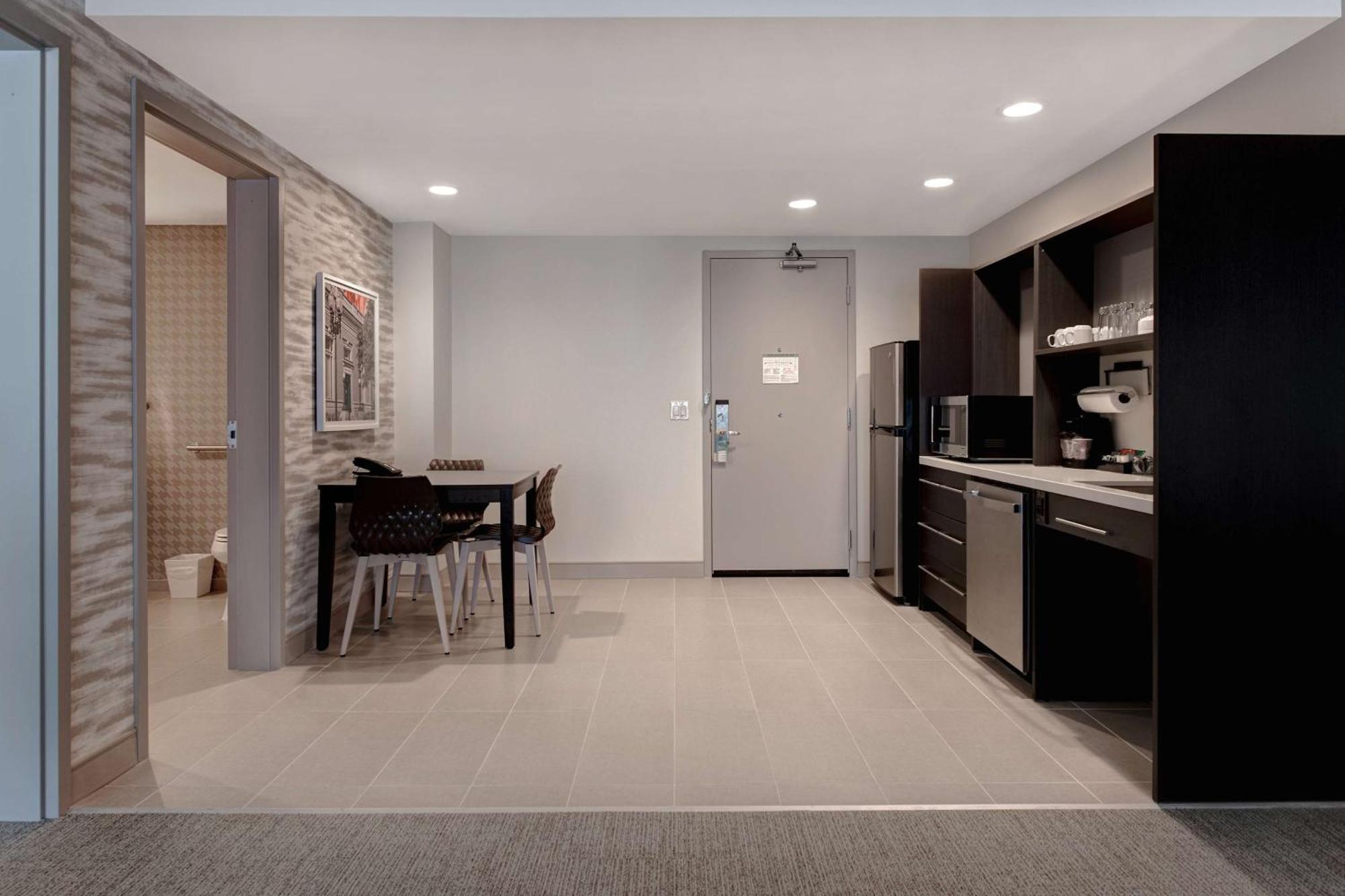 Home2 By Hilton North Hotel 3*
