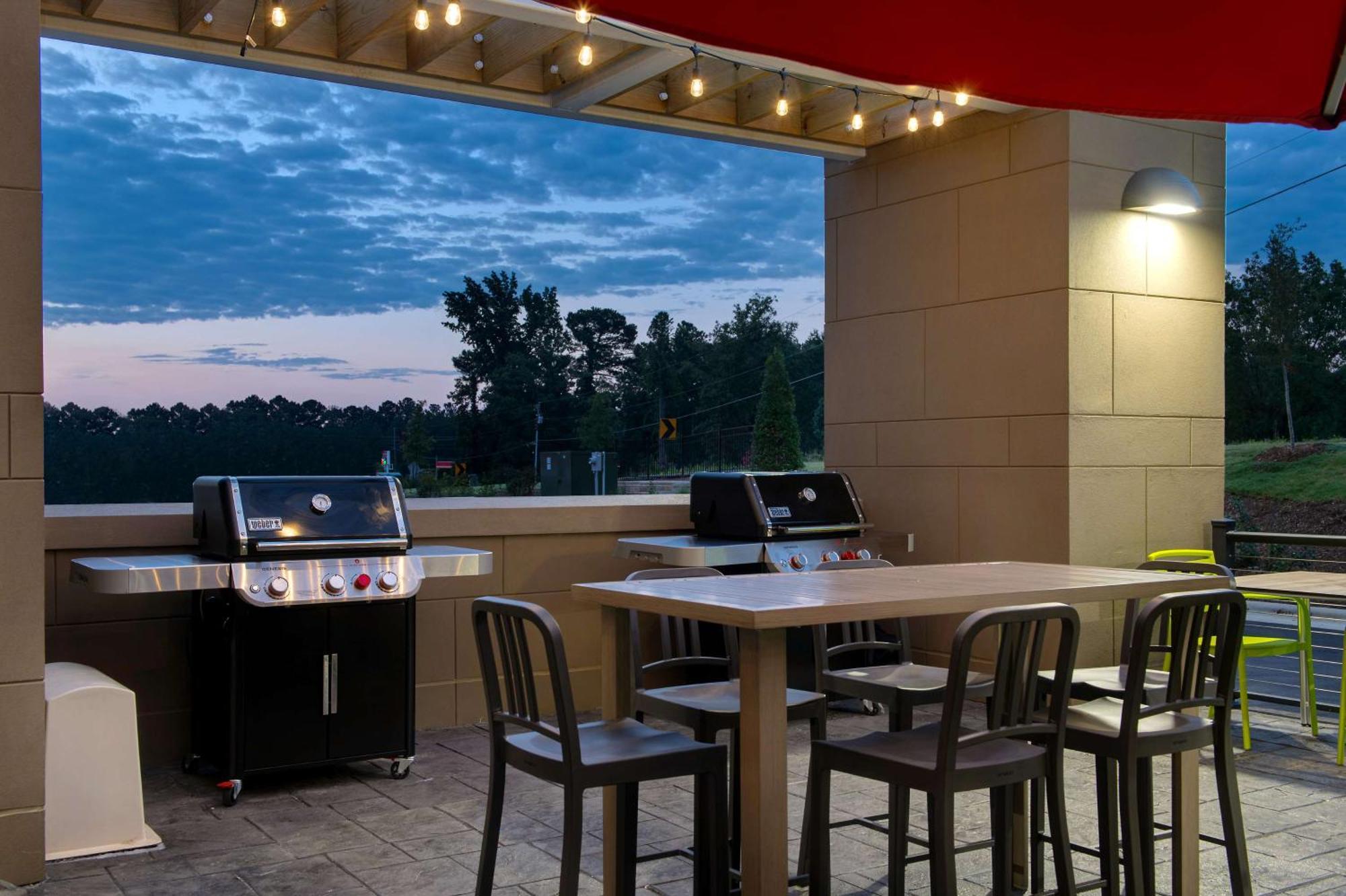 Home2 Suites By Hilton North Hotel